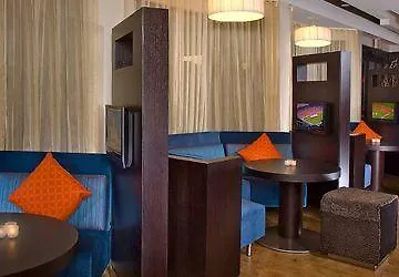 Courtyard By Marriott York 